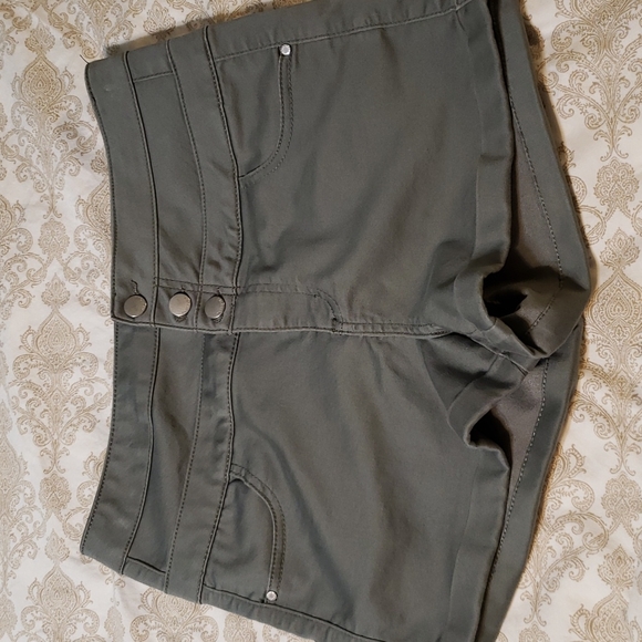 Tinseltown Shorts 42 Mid To High Rise Short Shorts Poshmark